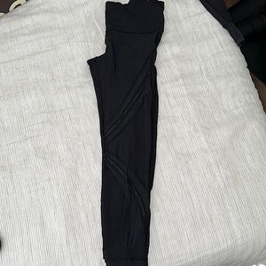 COPY - LuLuLemon mesh leggings